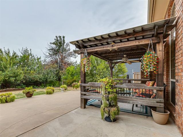 19605 Talavera Lane, Edmond, OK 73012
