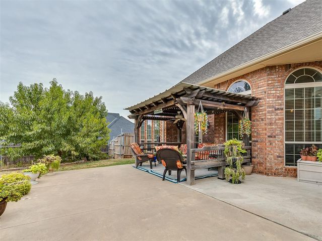 19605 Talavera Lane, Edmond, OK 73012