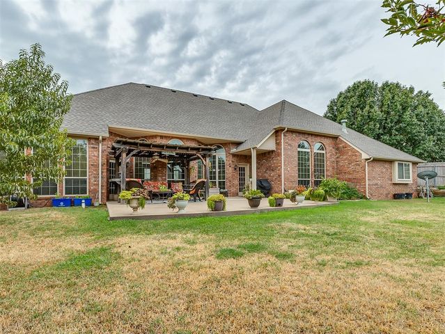 19605 Talavera Lane, Edmond, OK 73012