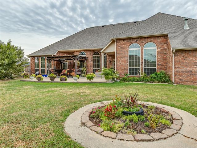 19605 Talavera Lane, Edmond, OK 73012