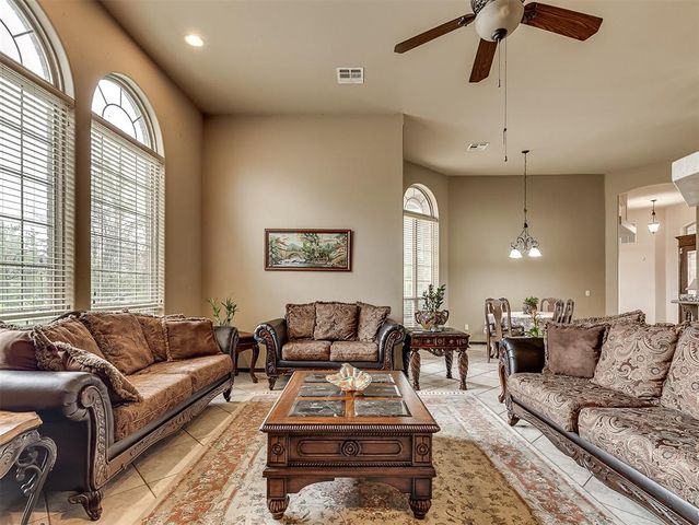 19605 Talavera Lane, Edmond, OK 73012