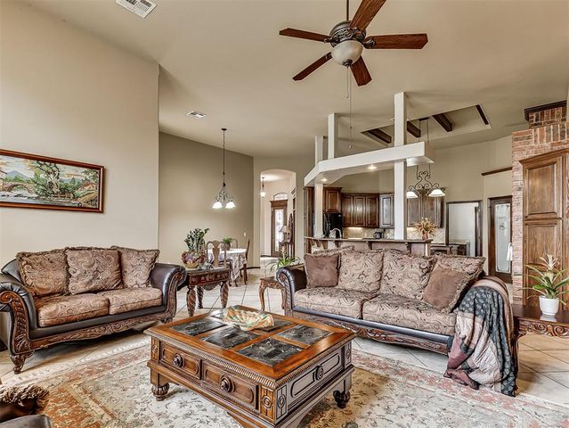 19605 Talavera Lane, Edmond, OK 73012