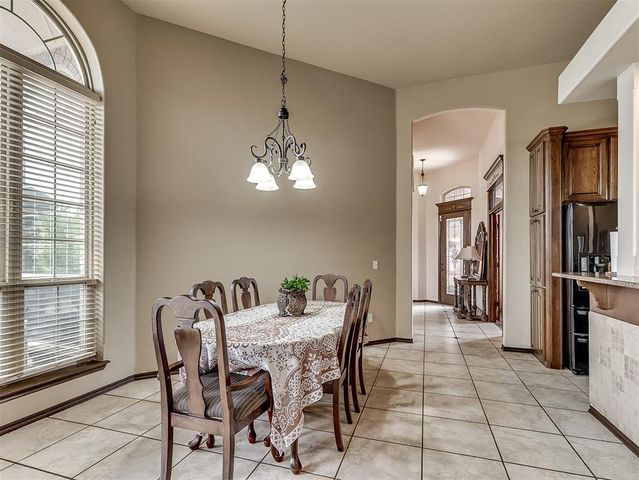 19605 Talavera Lane, Edmond, OK 73012