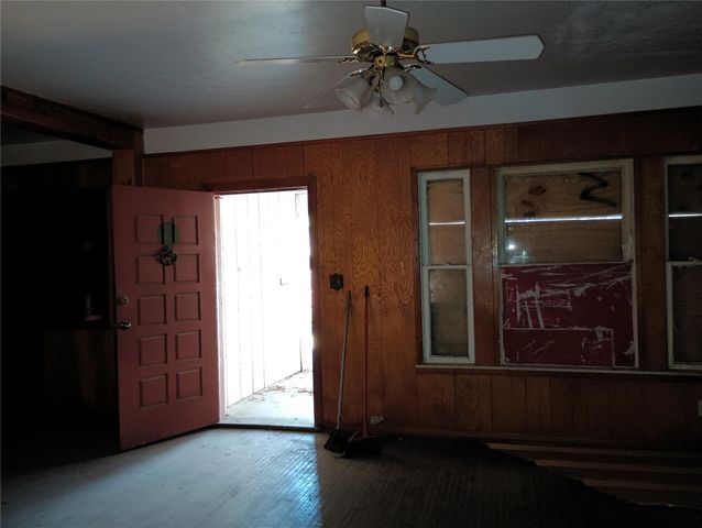 2009 Hemphill Street, Fort Worth, TX 76110