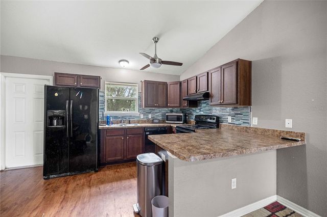 94 WILLOW ROAD, Ocala, FL 34472