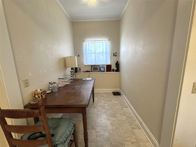 258 South Washington ST, La Grange, TX 78945