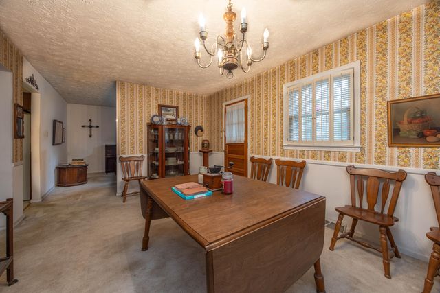 145 Woodmont Drive, Paris, KY 40361