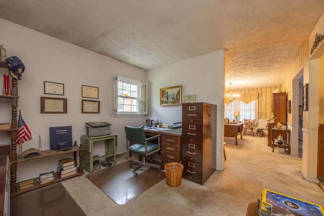 145 Woodmont Drive, Paris, KY 40361