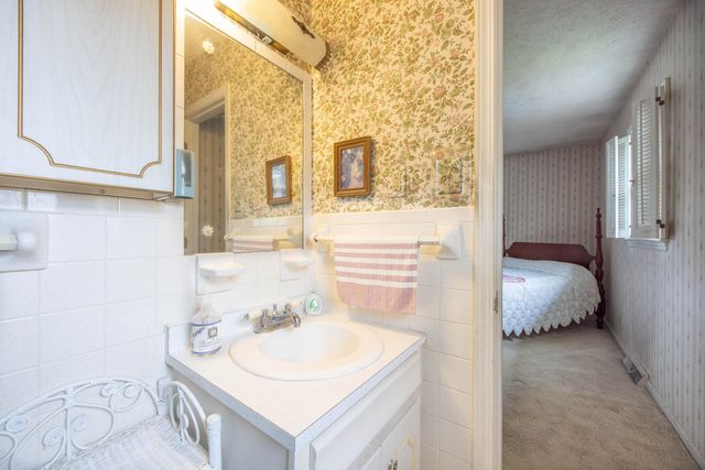 145 Woodmont Drive, Paris, KY 40361