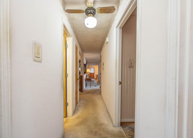 145 Woodmont Drive, Paris, KY 40361