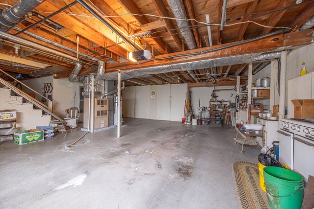 145 Woodmont Drive, Paris, KY 40361