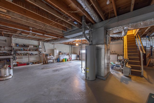 145 Woodmont Drive, Paris, KY 40361