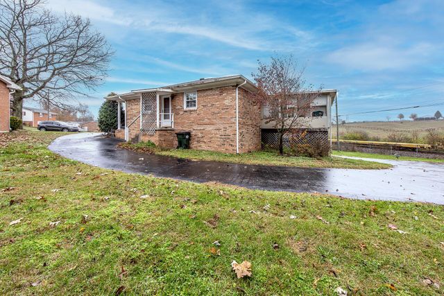 145 Woodmont Drive, Paris, KY 40361