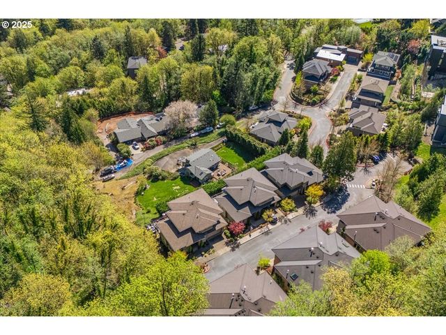6643 Nw MERIDIAN RIDGE Dr, Portland, OR 97210