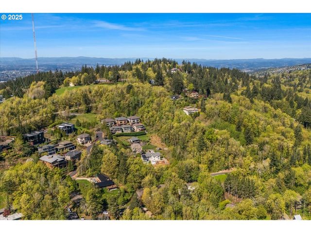 6643 Nw MERIDIAN RIDGE Dr, Portland, OR 97210