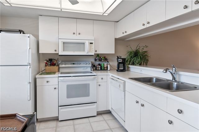 20111 Ian CT 204, Estero, FL 33928