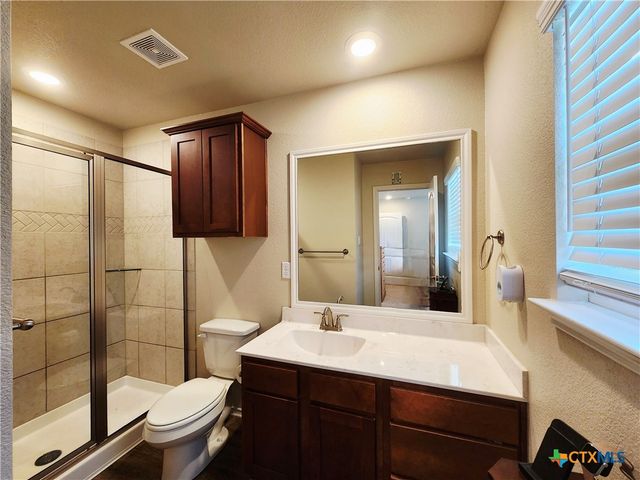 303 Green Valley Drive, Copperas Cove, TX 76522