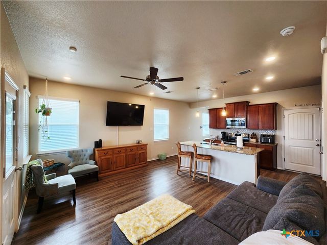 303 Green Valley Drive, Copperas Cove, TX 76522