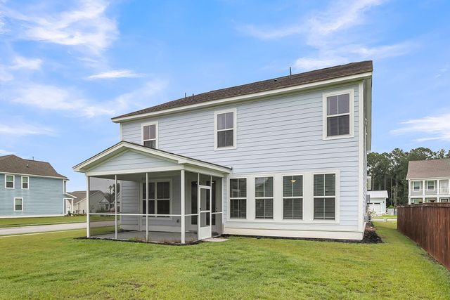 687 Black Pine Road, Moncks Corner, SC 29461