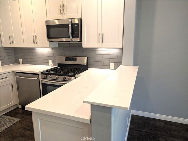 550 Lorabel Way C, Simi Valley, CA 93065