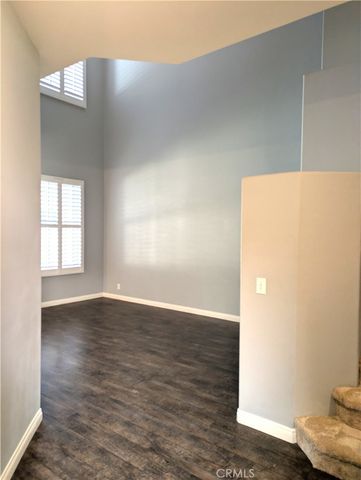 550 Lorabel Way C, Simi Valley, CA 93065