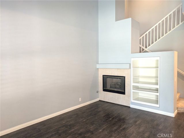 550 Lorabel Way C, Simi Valley, CA 93065