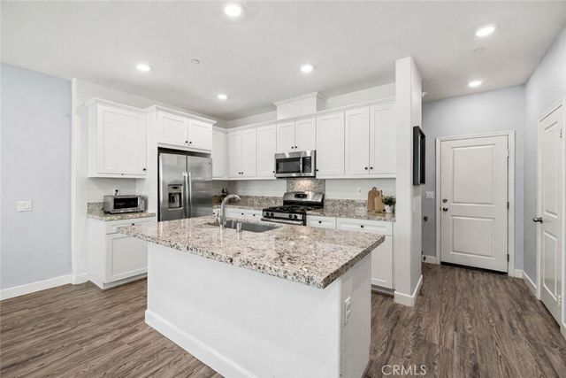 22838 Concord, Saugus, CA 91350