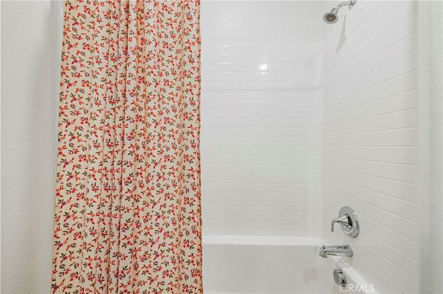 22838 Concord, Saugus, CA 91350