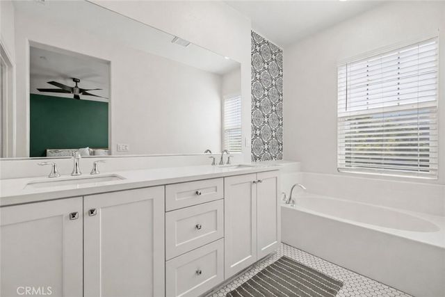22838 Concord, Saugus, CA 91350