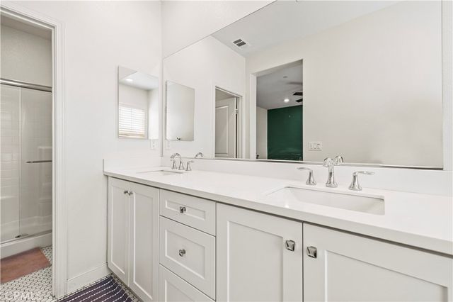 22838 Concord, Saugus, CA 91350