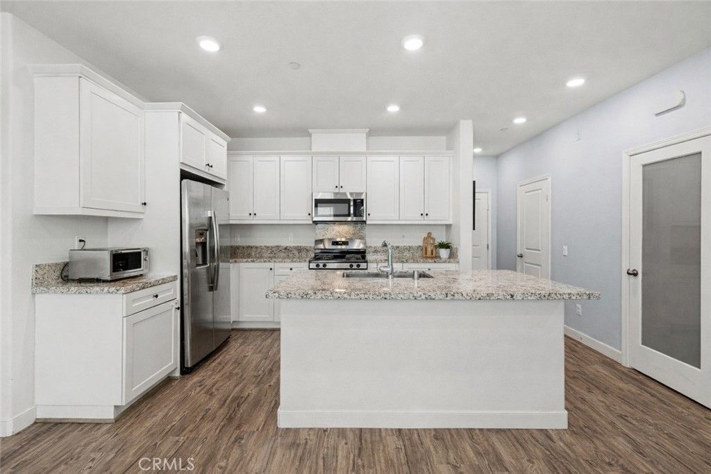 22838 Concord, Saugus, CA 91350