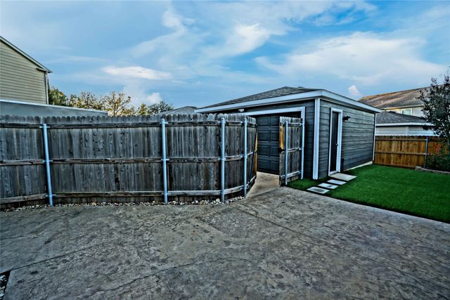 10753 Traymore Drive, Fort Worth, TX 76244