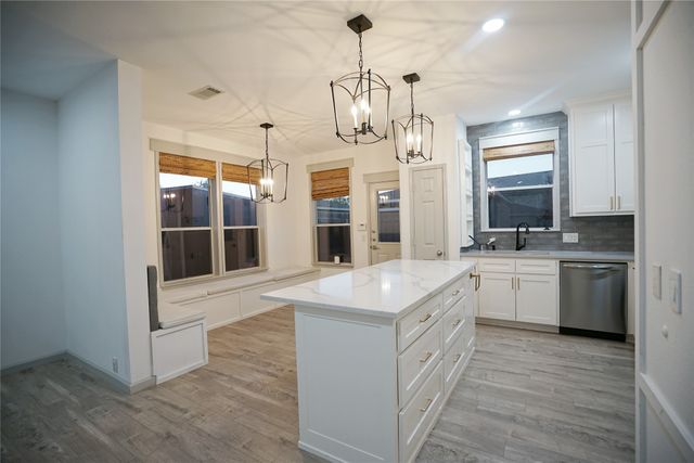 10753 Traymore Drive, Fort Worth, TX 76244