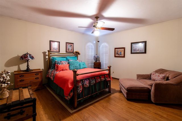 3405 Oak Grove Drive, Midwest City, OK 73110