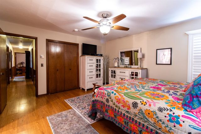3405 Oak Grove Drive, Midwest City, OK 73110