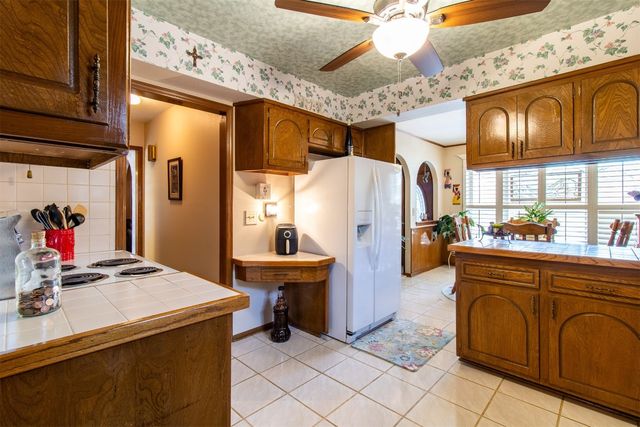3405 Oak Grove Drive, Midwest City, OK 73110