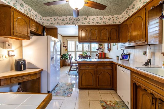 3405 Oak Grove Drive, Midwest City, OK 73110