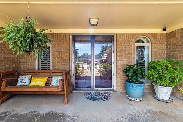 3405 Oak Grove Drive, Midwest City, OK 73110