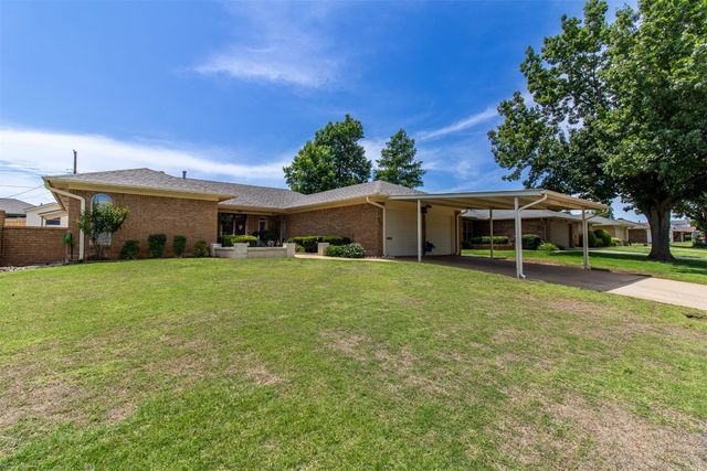 3405 Oak Grove Drive, Midwest City, OK 73110