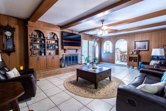 3405 Oak Grove Drive, Midwest City, OK 73110