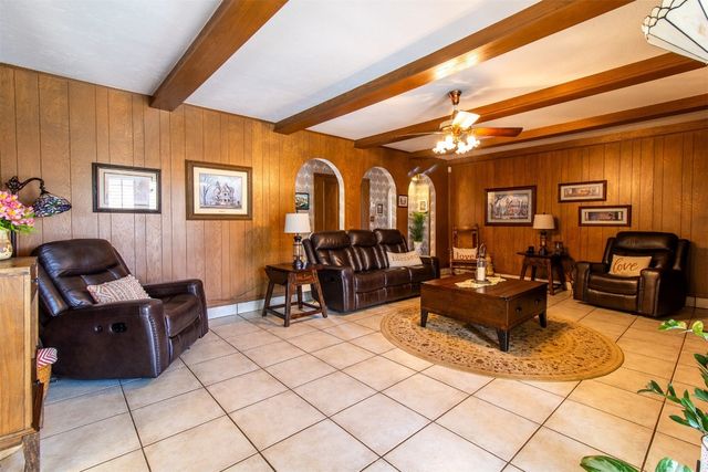 3405 Oak Grove Drive, Midwest City, OK 73110