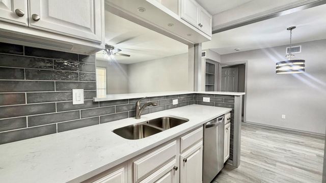 1311 Antoine Drive 219, Houston, TX 77055