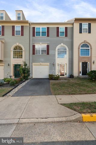 881 TALL OAKS SQ SE, Leesburg, VA 20175