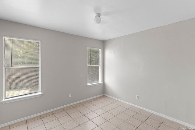 7575 Windsor Oaks, San Antonio, TX 78239