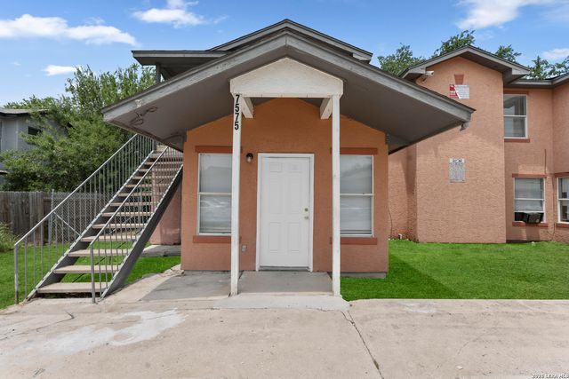 7575 Windsor Oaks, San Antonio, TX 78239