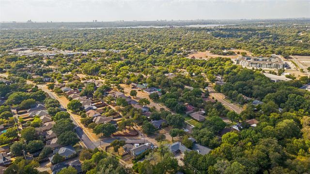 2868 Ripplewood Drive, Dallas, TX 75228