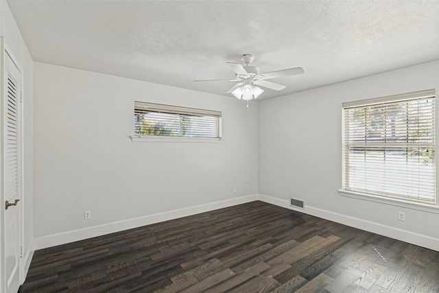 2868 Ripplewood Drive, Dallas, TX 75228