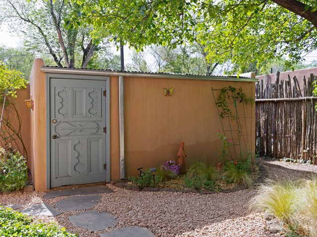 328 Sanchez Street, Santa Fe, NM 87505