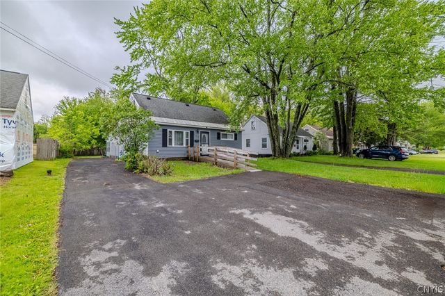 213 Millen Drive, Clay, NY 13212
