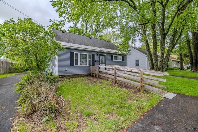 213 Millen Drive, Clay, NY 13212